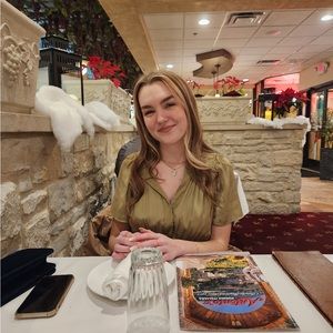 Meet your Posher, Bella